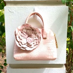 Kate Spade Madison Ave. Collector's Handbag